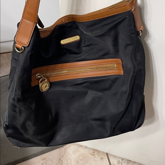 Michael Kors Kempton Nylon Women's Shoulder Bag - Picture 11 of 11